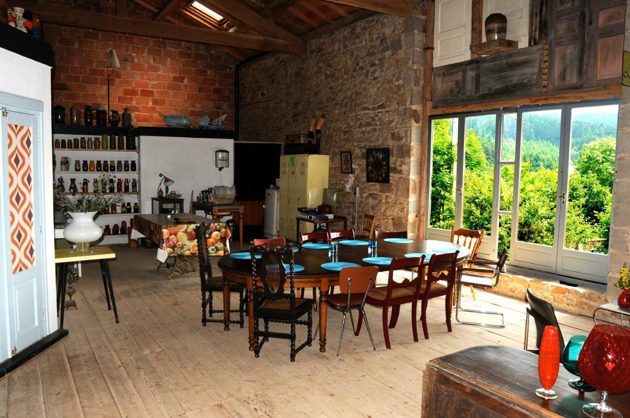 Le Vertige Bed and Breakfast Échandelys Buitenkant foto